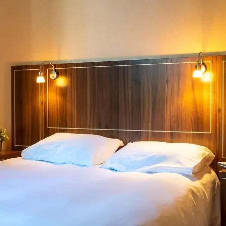 Cosy A Avec Terrasse, Piscine, Sauna, Parking Et Wifi Gratuit - Fr-1-165b-49 Jausiers