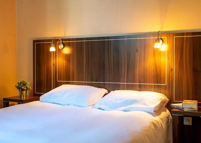 Cosy à Avec Terrasse, Piscine, Sauna, Parking Et Wifi Gratuit - Fr-1-165b-49 Jausiers